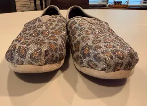 TOMS | Womens Alpargata Classic Silver Glitter Cheetah Print. Size: 6 thumbnail 3