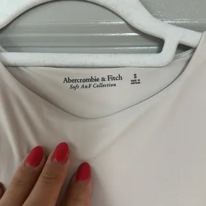 Abercrombie & Fitch Cream Sleeveless Bodysuit thumbnail 3