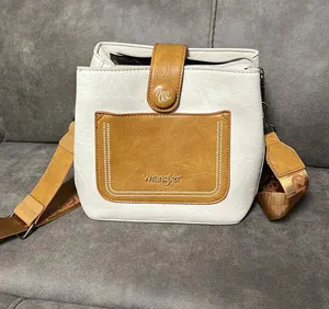 Wrangler purse thumbnail 1