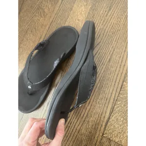 OluKai Women's Ohana Black Flip flops Sz 11 thumbnail 9