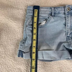 H&M Denim Mini Jean Shorts Small 4 thumbnail 6