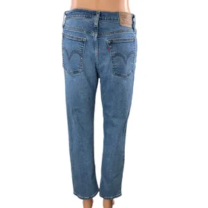 Levi's Wedgie Straight Women's Blue Medium Wash High Rise Denim Jeans Size 29 thumbnail 3