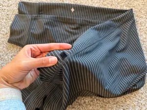 High Waisted Drawstring Striped Yoga Leggings with Pockets Size Small Athleisure thumbnail 3