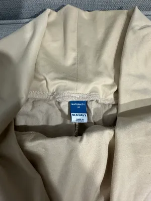 Old Navy Maternity Skort thumbnail 2