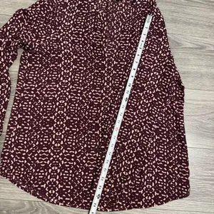 Ivanka Trump Burgandy Dressy LS Blouse Women’s L Half Clasp Button Office‎ Wear thumbnail 11