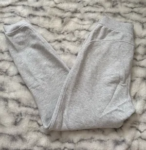 Lululemon Scuba High-Rise Joggers Size 6 thumbnail 5