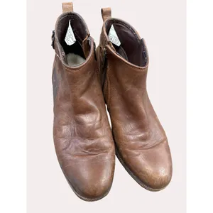 UGG Australia women’s leather brown boots size 8 SKU 6171 thumbnail 11