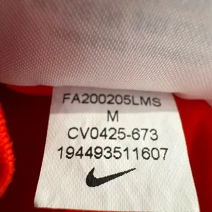 Nike Running Element Team USA Dri-FIT Quarter Zip Red‎ Pullover Womens Medium thumbnail 3