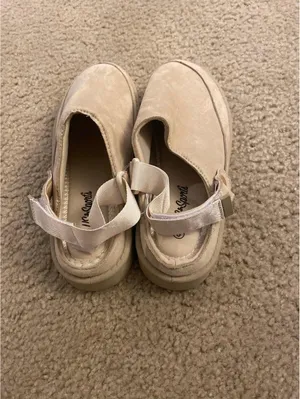 C344 comfy size 9 shoes woman home going out thumbnail 3