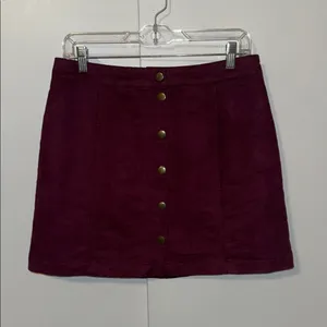 Old Navy Snap Button Mini Skirt Burgundy Microsuede Women’s 6 thumbnail 2