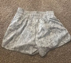 Lululemon Track That High-Rise Shorts 5” thumbnail 4