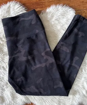 Natural Reflections Black & Grey Camo Leggings thumbnail 1