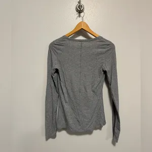 Lululemon Meant to Move Long Sleeve Shirt - Size Medium thumbnail 2