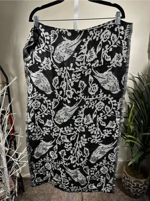Cejon Black and White Bird Jacquard Wrap Scarf thumbnail 3