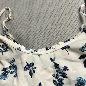 Abercrombie White & Blue Floral Print Swing Cami Tank Top XSmall EUC thumbnail 5