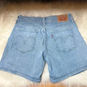 Levis mid waist shorts thumbnail 3