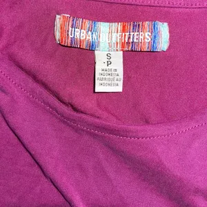 Urban Outfitters Elle Keyhole Flare Sleeve Magenta Wrap Blouse SZ S Y2K Festival thumbnail 3