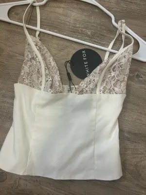 White Fox Top Boutique thumbnail 2