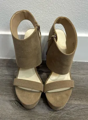 oasis society Chunky Heel Tan Size 7.5 thumbnail 1