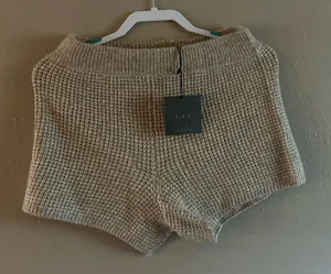 Le Lis Knit Shorts thumbnail 1
