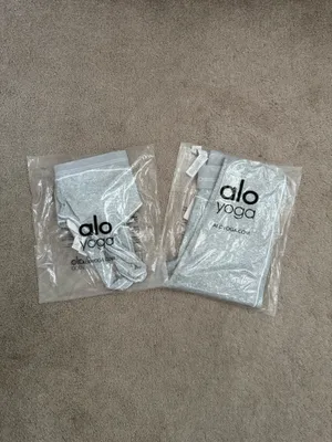 *Grey* Alo Yoga Bra & Leggings thumbnail 6