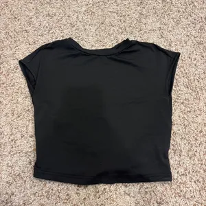 Open back athletic top Black thumbnail 2