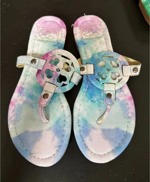 Everglades Purple‎ and Blue Patterned Flip Flops in 9 NWOB thumbnail 1