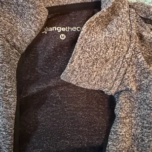 Orangetheory Fitness Gray Heather Performance Zip Jacket Thumbholes Size M thumbnail 3
