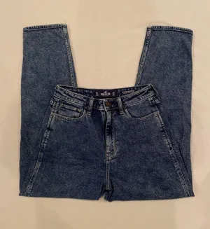 Hollister High-rise Mom Jeans thumbnail 1