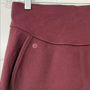 Lululemon Scuba High-Rise Mini Women's Burgundy Skirt size M thumbnail 3