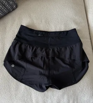Lululemon Speed Shorts High-Rise 2.5" Black thumbnail 2
