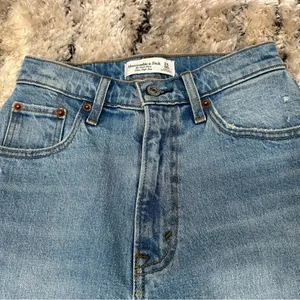 Abercrombie and Fitch The Kick Flare Ultra High Rise 00/24 NEW thumbnail 2