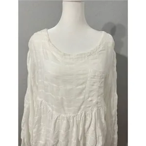 We The Free  Women White Textured Buttonless Tunic Size extra Small OVERSIZE. thumbnail 2