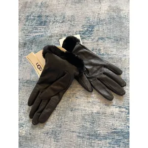 NWT! UGG Black Genuine Leather Shearling Cuff Touchscreen Compatible Gloves S thumbnail 2