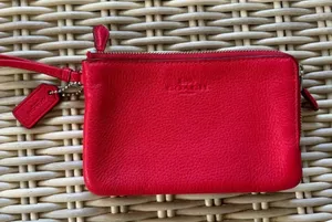 Authentic Coach F66505 Double‎ Corner Zip Wristlet in Pebble Leather thumbnail 1