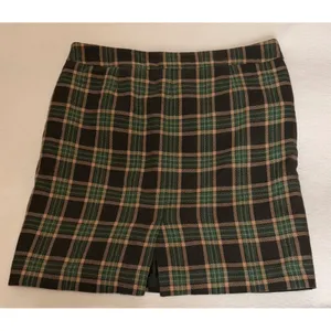 VTG Share Female Plaid Tartan Skirt 40 US/M Green Brown Cotton Mini Skirt Shorts thumbnail 4
