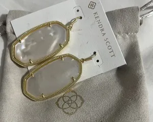 Kendra Scott Gold & Mother-of-Pearl Drop Earrings - White & Gold thumbnail 1
