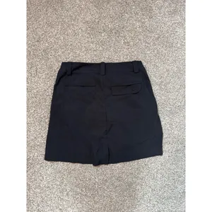 Nike Golf Dri-FIT Black Skort Womens Size 4 Athletic Skirt with Shorts Pockets thumbnail 2