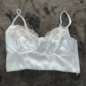 Princess Polly Old School Love Crop Top in Blue Size 2 thumbnail 16