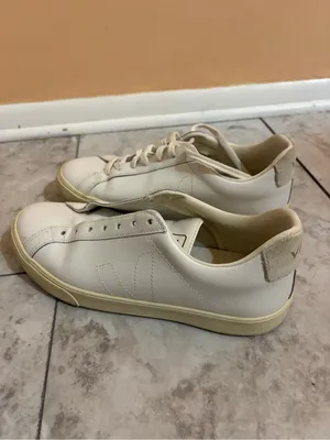 Veja Esplar Leather Logo Sneakers in White thumbnail 2
