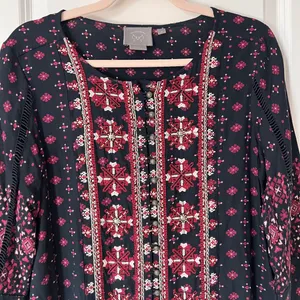 Anthropologie Vanessa Virginia Black Red Embroidered‎ Mini Dress Viscose Medium thumbnail 3