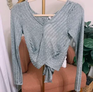 Crossover Backless Top! NWOT Silver thumbnail 1