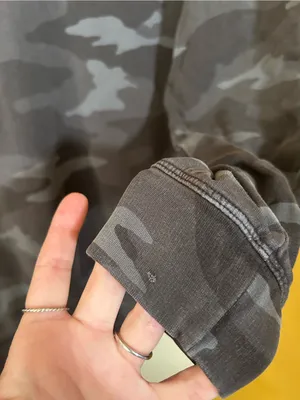 Athleta Studio to Street‎ Sweatshirt Gray Camo Crewneck Athleisure Lounge Small thumbnail 5