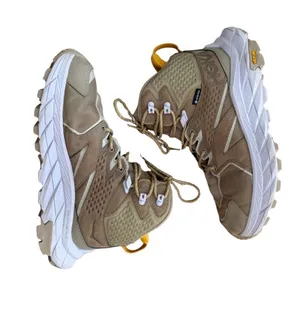 Women’s HOKA Anacapa Mid GTX Hiking Trail Shoes (Size 7) thumbnail 1