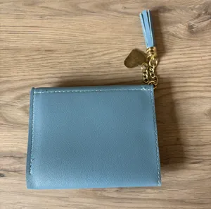 blue card holder thumbnail 2