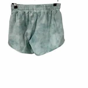 lululemon Hotty Hot Low/Rise Shorts With A 4” Inseam thumbnail 2