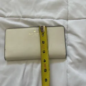 KATE SPADE Leather Slim Bifold Wallet White‎ Cream Quiet Luxury Designer READ thumbnail 4