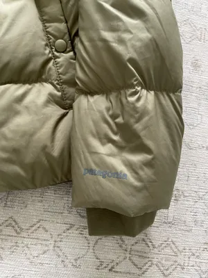 Patagonia puffer jacket  thumbnail 3