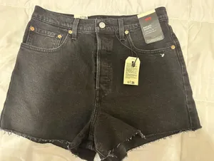 Levi’s Ribcage Shorts thumbnail 1