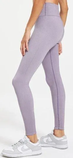 GOOD AMERICAN Shine Seamless Leggings In Dusty Violet thumbnail 2